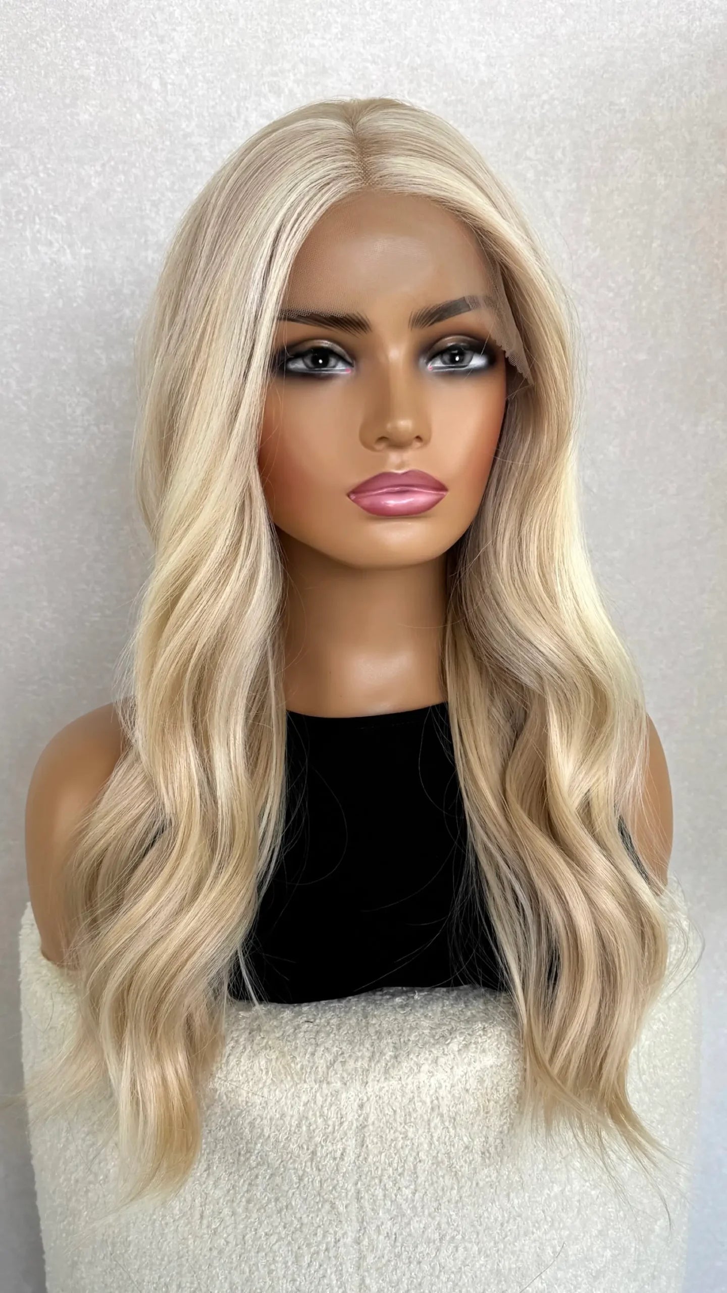 Bright Golden Blonde Lacefront Synthetic Wig – Aurora