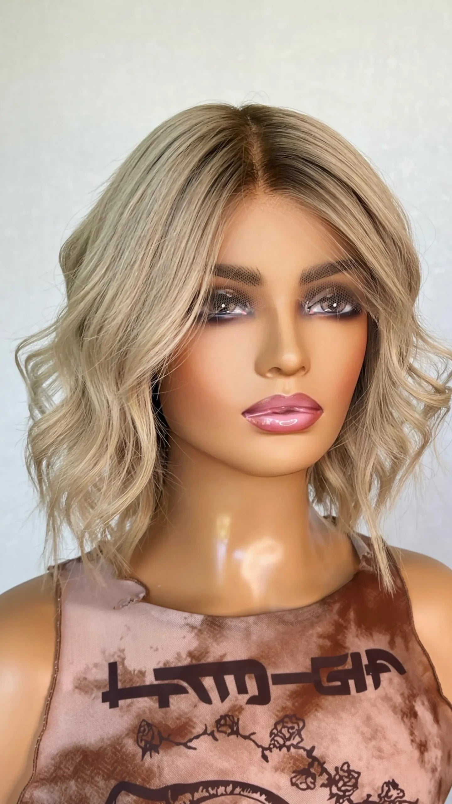 Warm Beige Blonde with Shadow Roots 12" – Human Hair Lace Front Wig - Colour: Judy